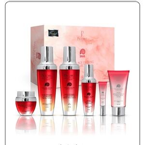 Red Skincare Set